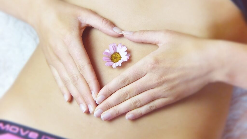 Women's health, symptoms of disease in women, health warnings, early detection, wellness for women