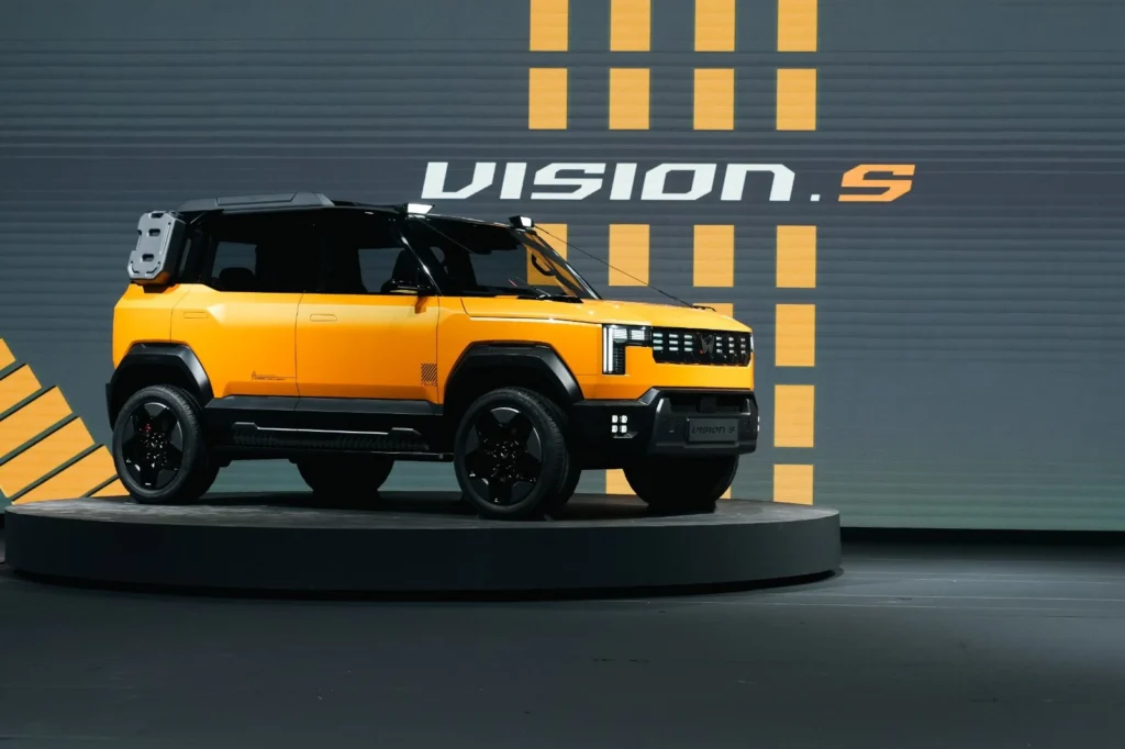 mahindra vision cars, mahindra vision cars price, mahindra vision s price, Mahindra Vision T, Mahindra Vision SXT, Mahindra Vision X, Mahindra Vision S,