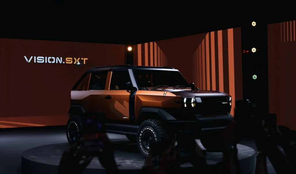 mahindra vision cars, mahindra vision cars price, mahindra vision s price, Mahindra Vision T, Mahindra Vision SXT, Mahindra Vision X, Mahindra Vision S,
